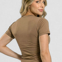 BLUSA DEPORTIVA MOCCA MANGA CORTA RVC