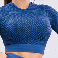 BUZO AZUL AJUSTADO Y TEXTURIZADO RVC