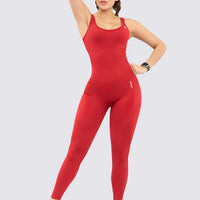 Enterizo deportivo color rojo, sin costuras, ajuste perfecto y look icónico.