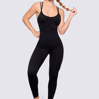 ENTERIZO SEAMLESS COLOR NEGRO, MOLDEA EL CUERPO.