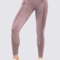 Leggings color cerezo oscuro, con sombreado que estiliza la figura.