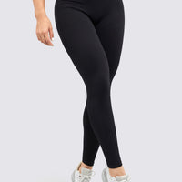LEGGINGS COLOR NEGRO SEAMLESS, CON TALLE ALTO, MUY ELÁSTICO.