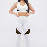 TOP DEPORTIVO BLANCO CON MALLAS ESTRATÉGICAS RVC