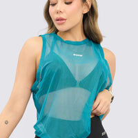 Malla deportiva color verde jade, sin mangas, con estilo holgado y cómodo.