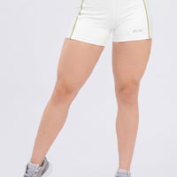 SHORT BLANCO BUENA COBERTURA RVC