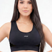 TOP DEPORTIVO NEGRO CON MALLAS ESTRATÉGICAS RVC