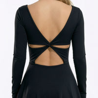VESTIDO CON ESCOTE DE NUDOS CRUZADOS RVC