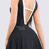 VESTIDO DEPORTIVO CON ESCOTE EN V Y ESPALDA ABIERTA RVC
