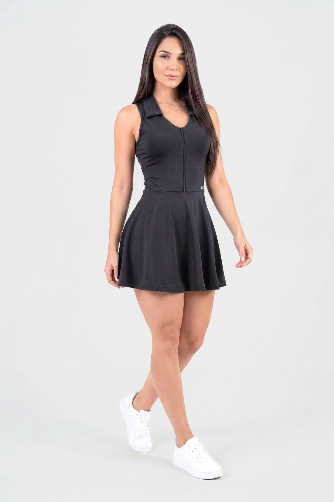 VESTIDO NEGRO CUELLO ESTILO POLO CIERRE FRONTAL RVC