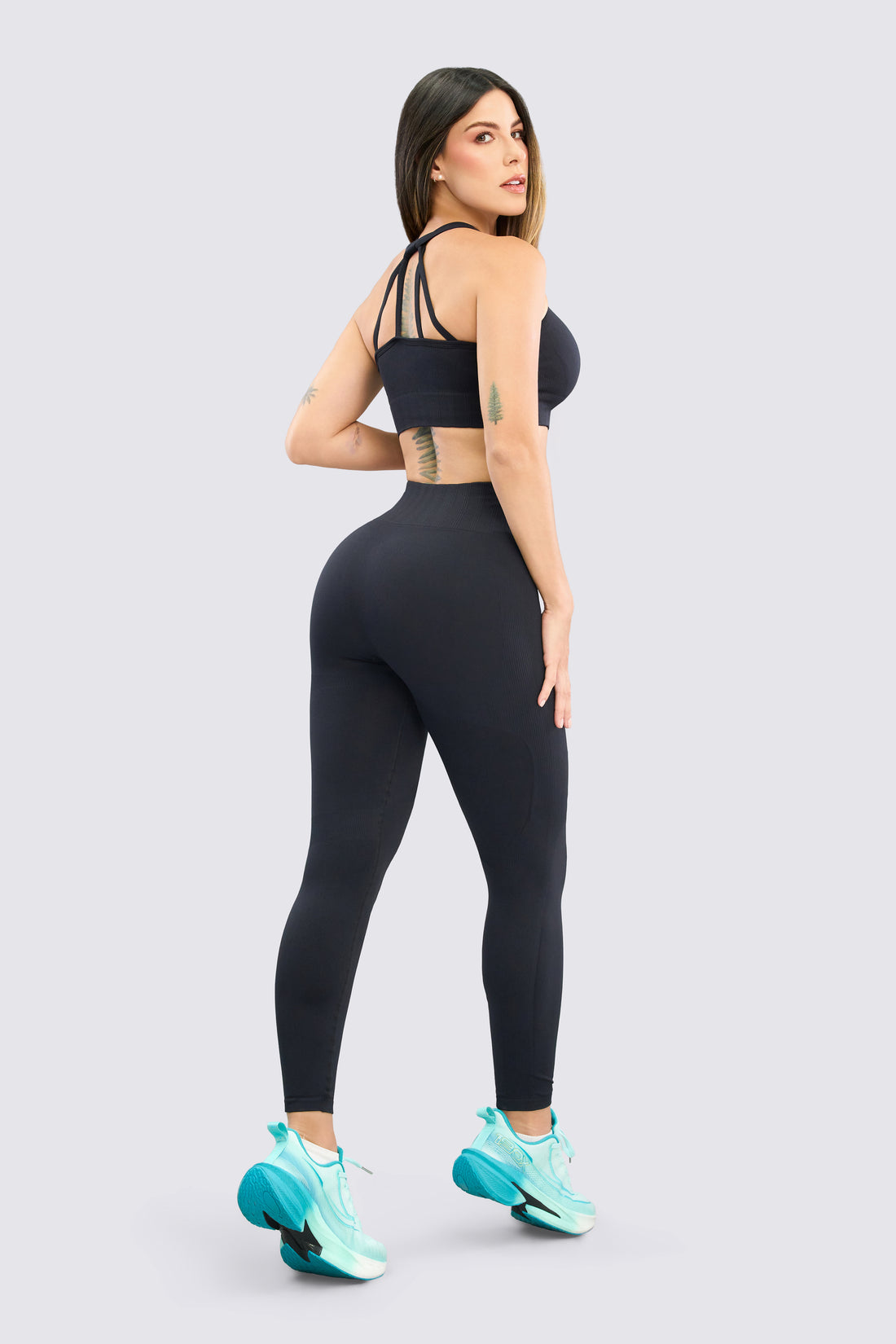 LEGGINGS NEGRO SEAMLESS TIRO ALTO RVC