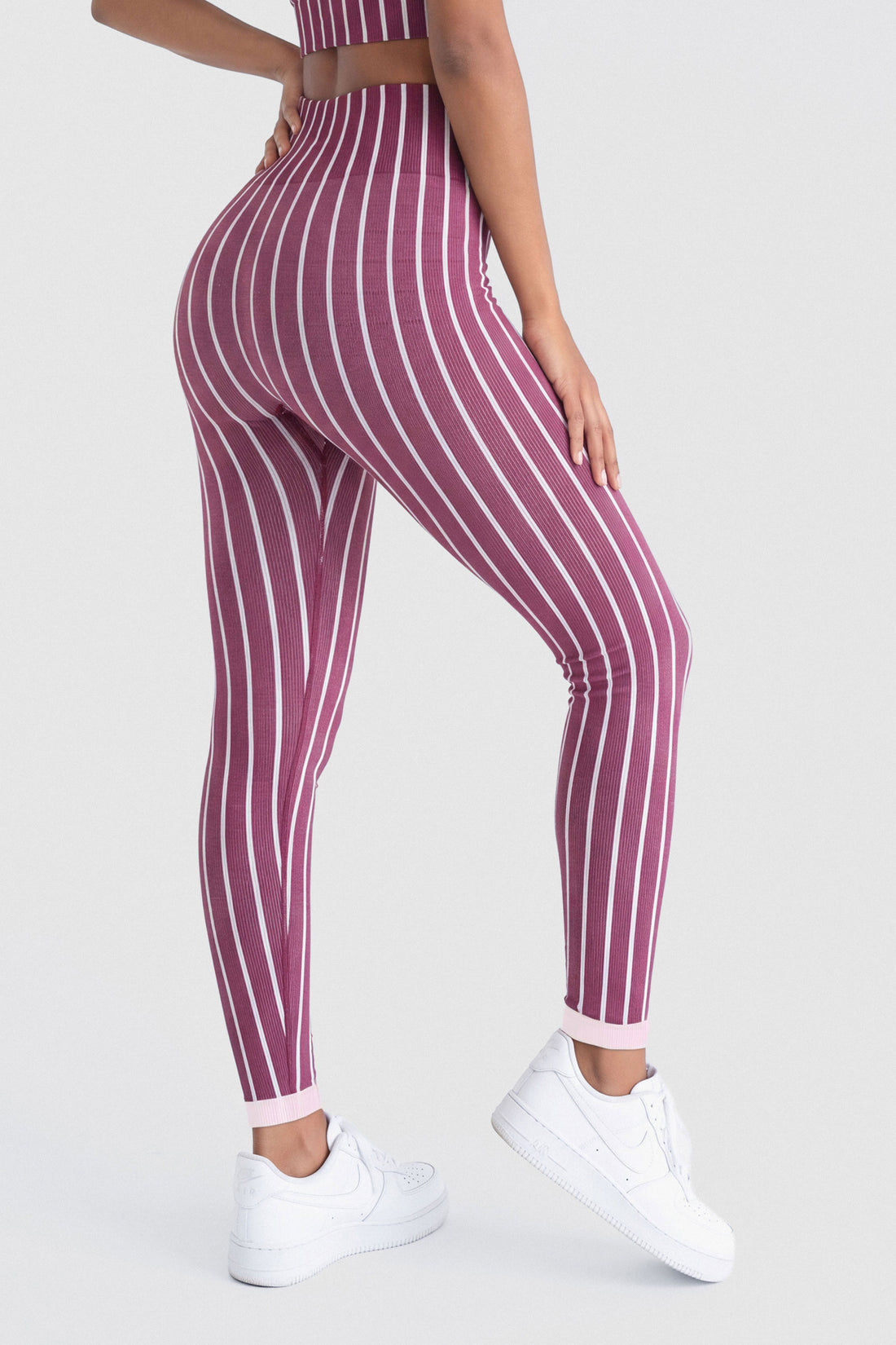LEGGINGS VINOTINTO ESTAMPADO DE RAYAS  PPC