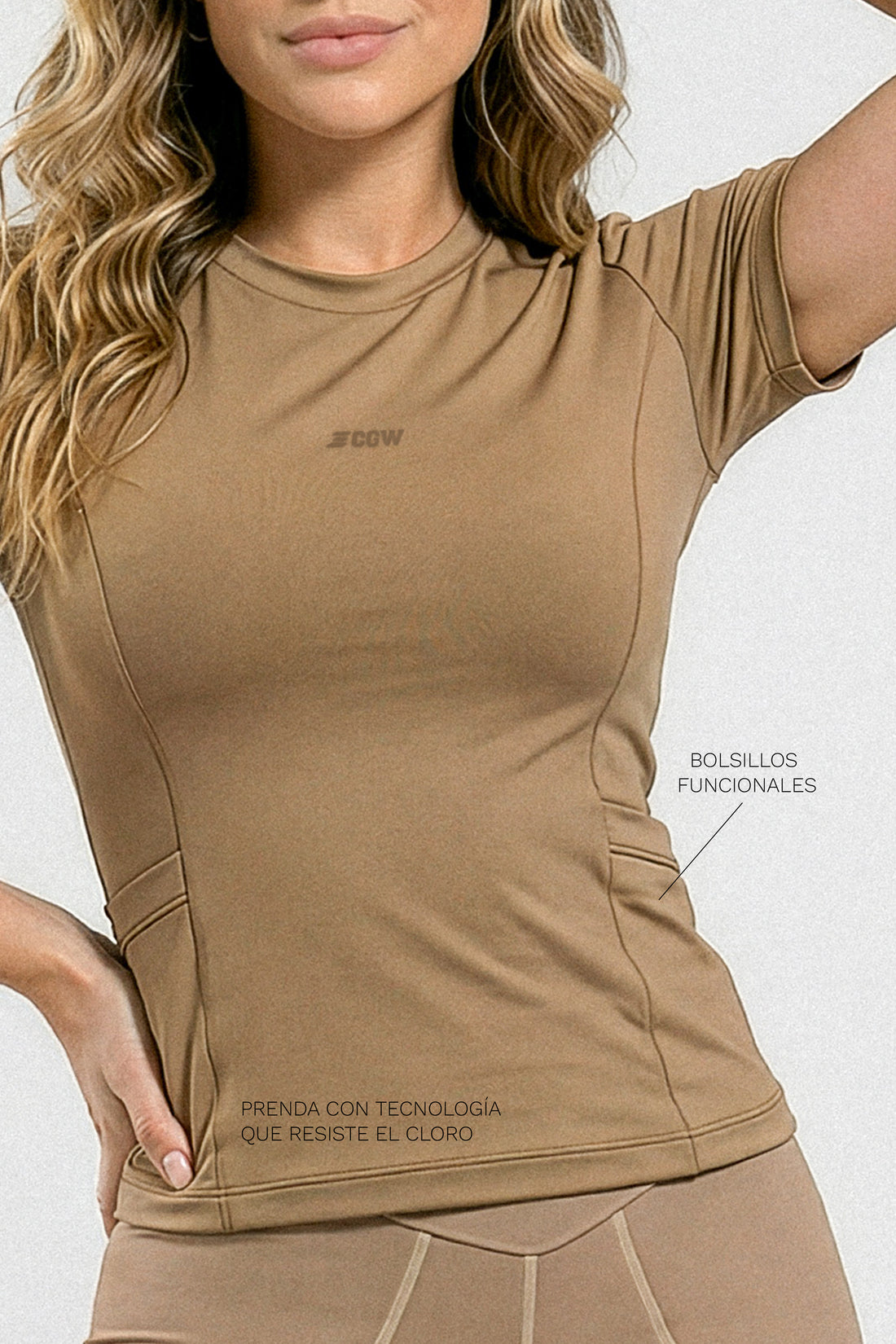 BLUSA DEPORTIVA MOCCA MANGA CORTA RVC