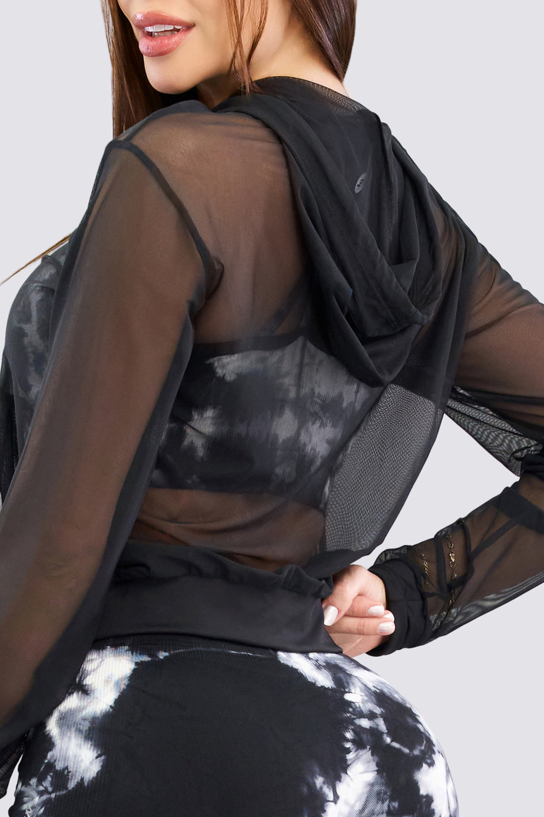 BUZO NEGRO EN MALLA RVC