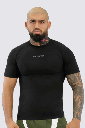 CAMISETA COLOR NEGRO, PERFECTA PARA ENTRENAMIENTOS DE MMA. 