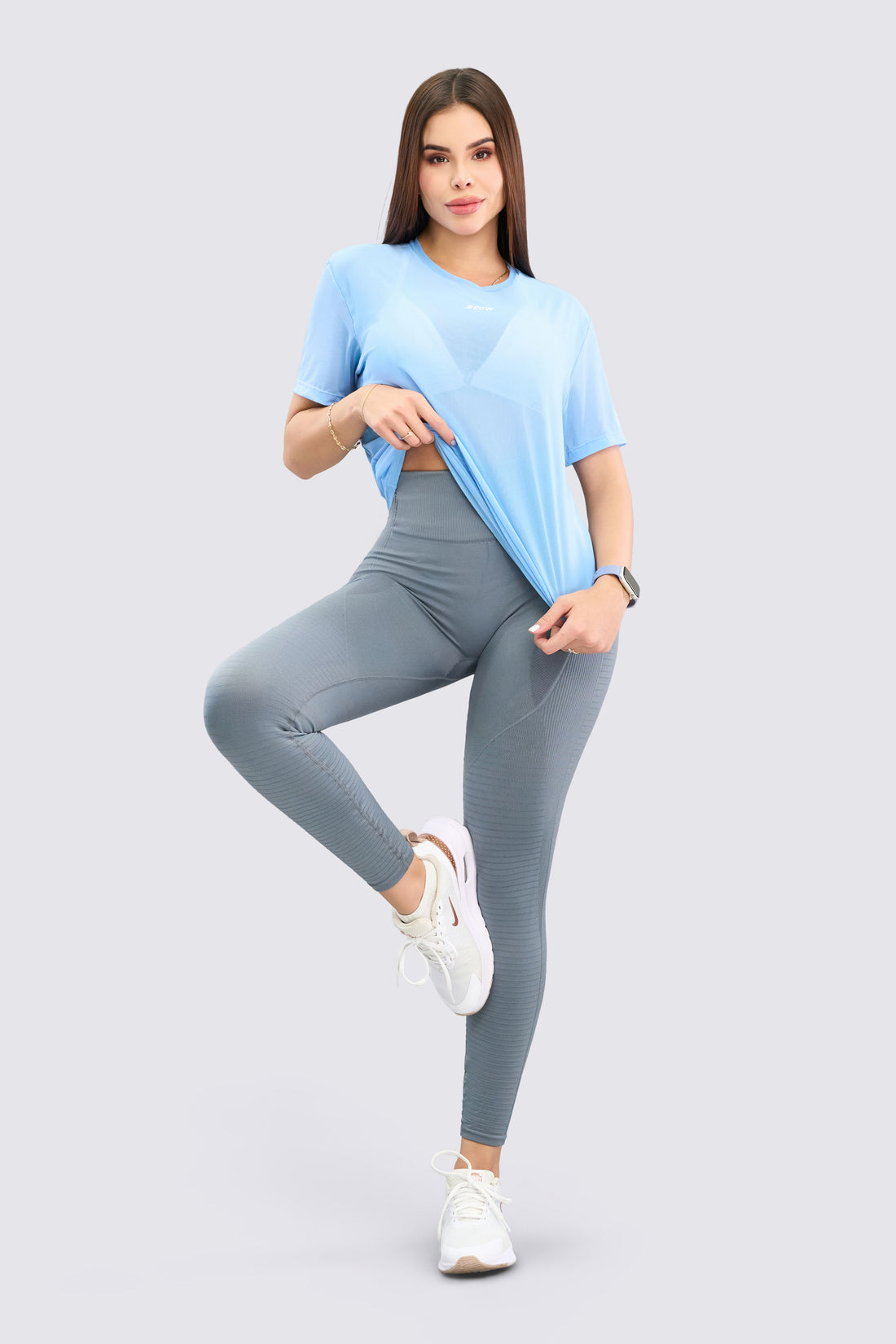 CAMISETA EN MALLA AZUL CLARO RVC