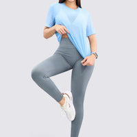 CAMISETA EN MALLA AZUL CLARO RVC