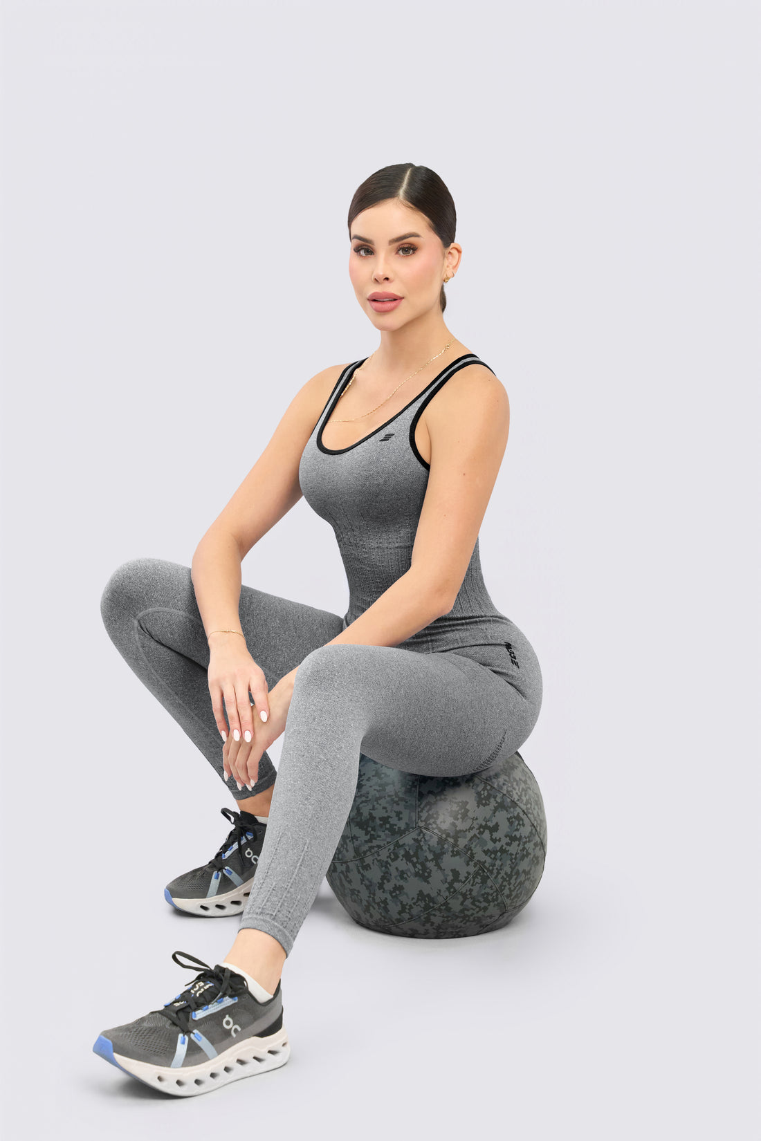 ENTERIZO SEAMLESS GF06Q3T225-S8NG MAX