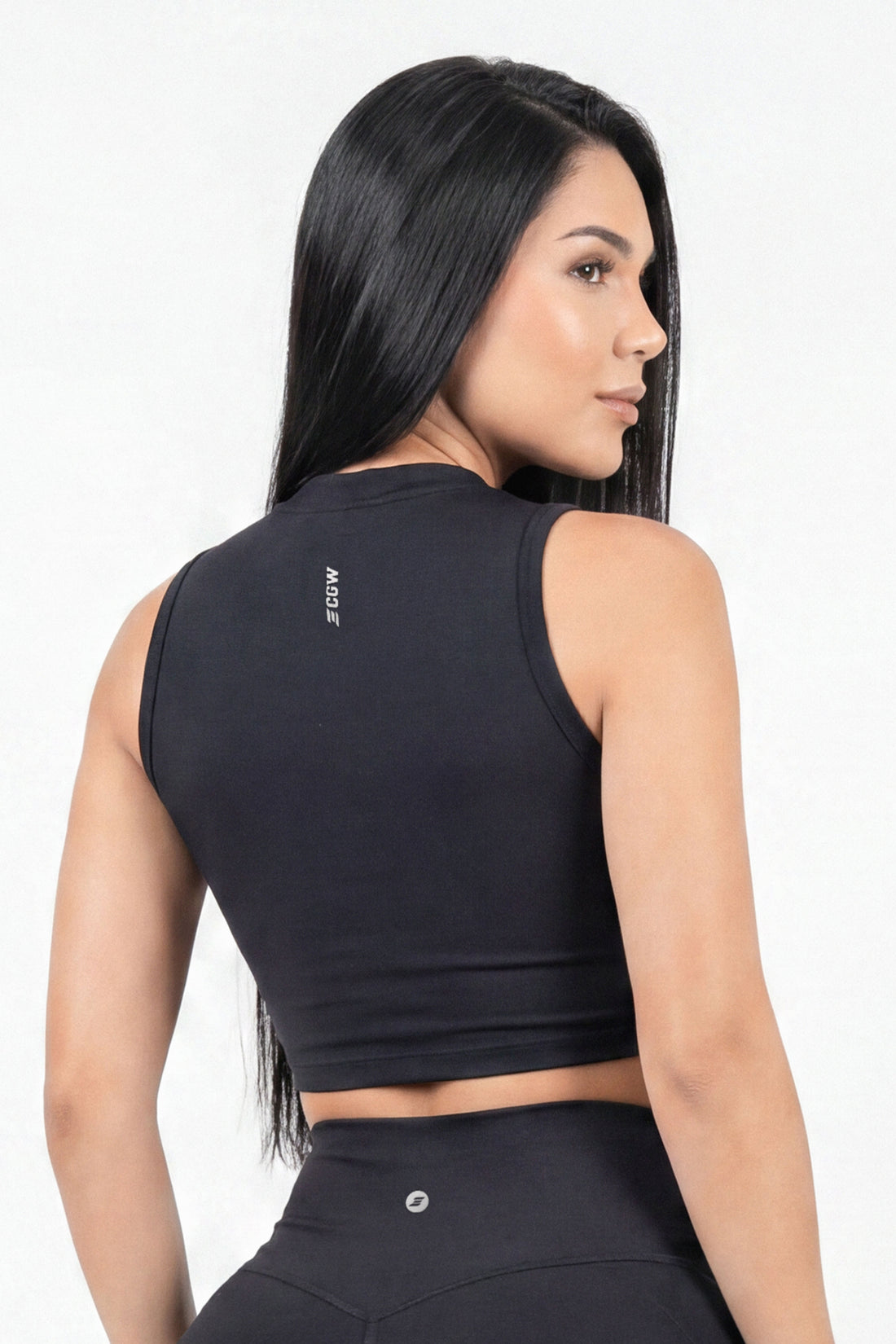 ESQUELETO NEGRO CUELLO REDONDO RVC