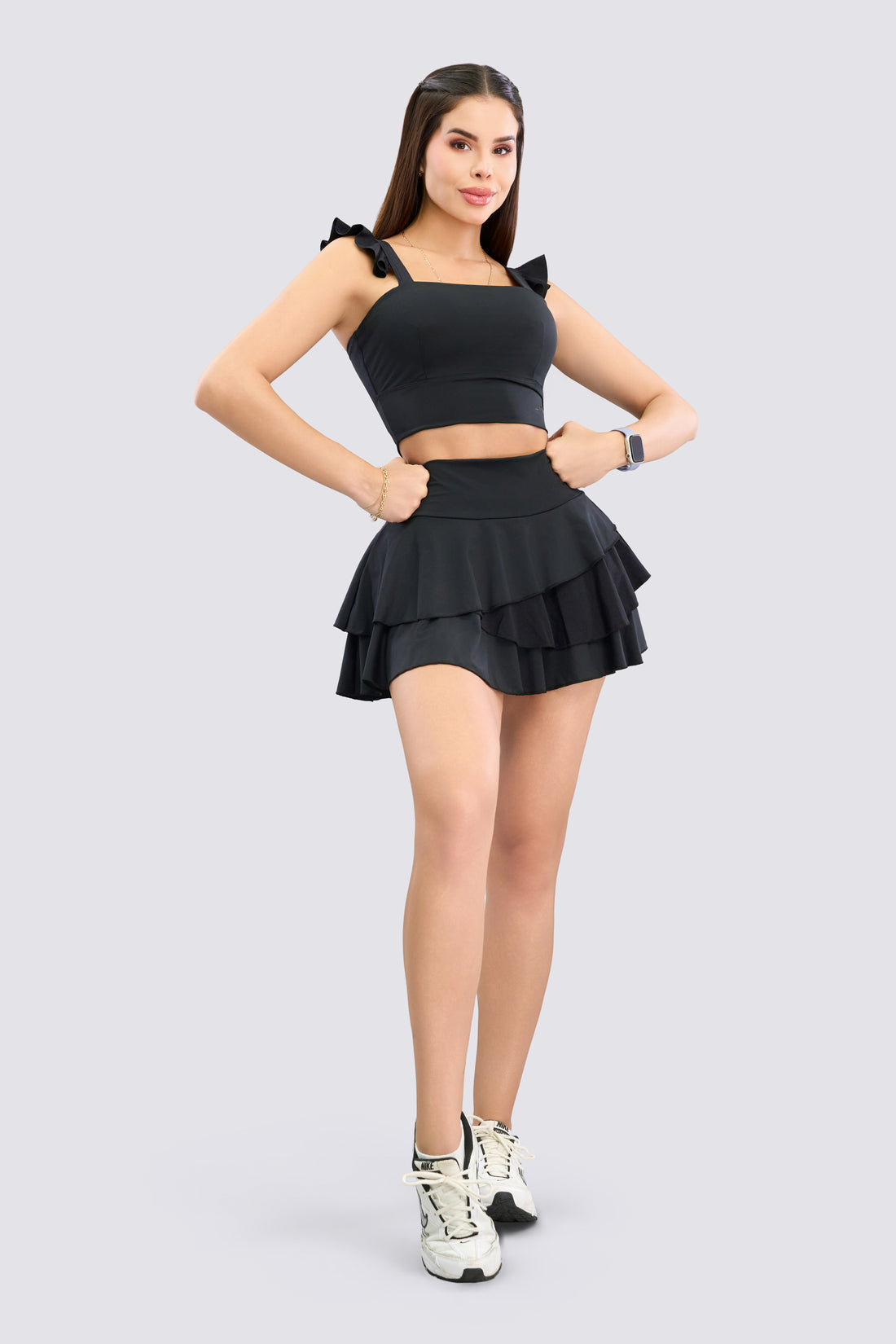 TOP CROP NEGRO CON VOLANTES RVC