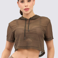 Hoodie de malla, con capucha ajustable,  y color mocca. 