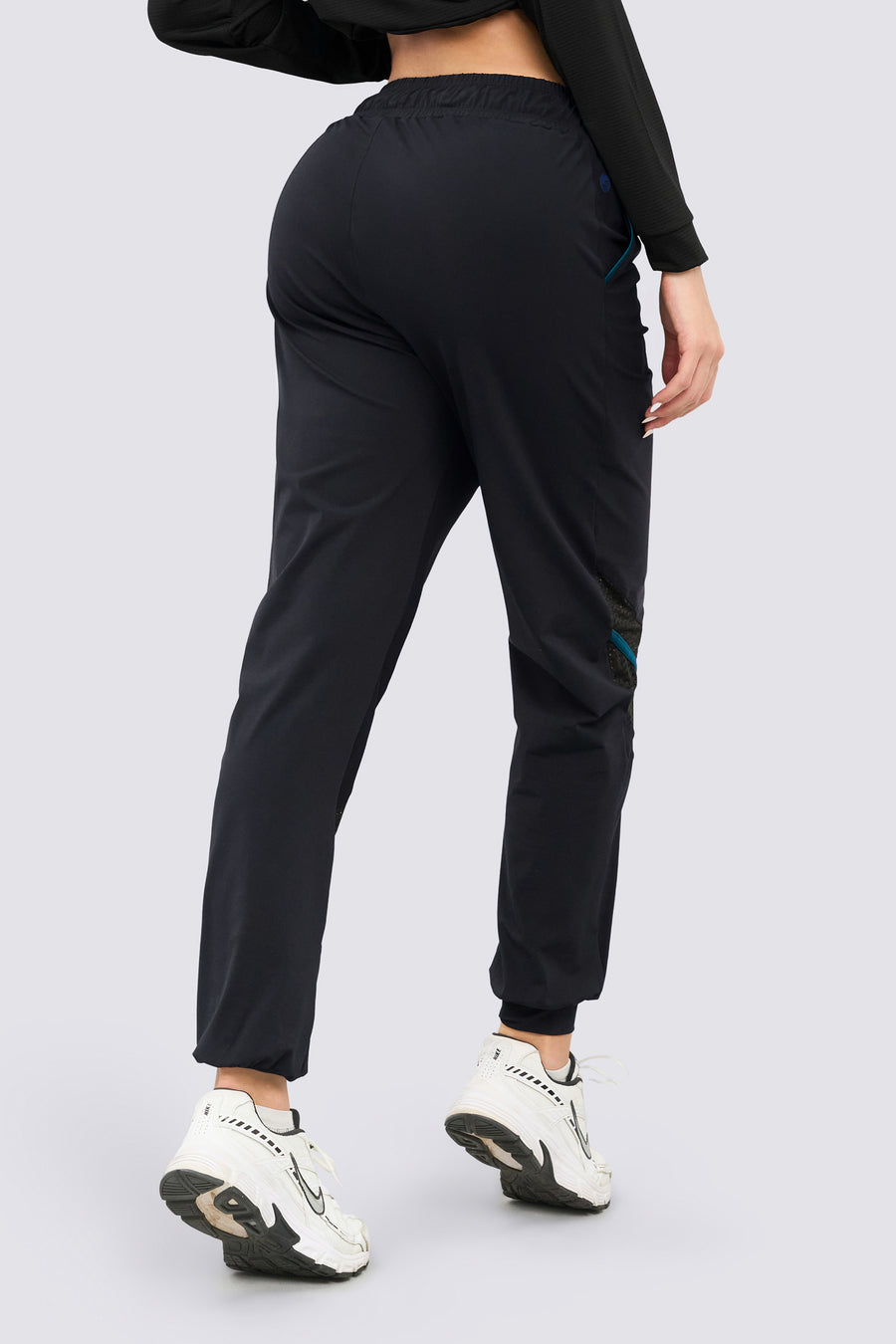 JOGGER NEGRO GF10Q3T125-M11NG MAX
