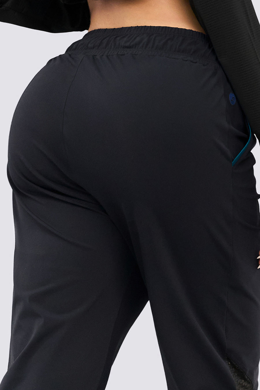 JOGGER NEGRO GF10Q3T125-M11NG MAX