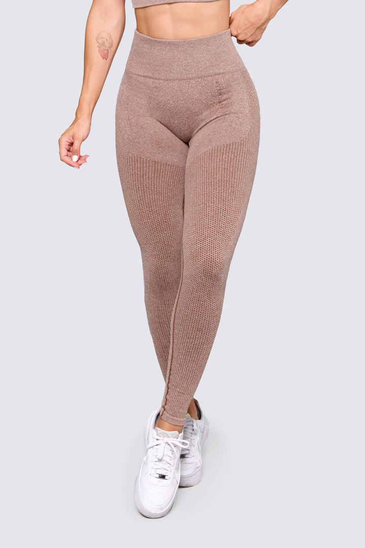 LEGGINGS SEAMLESS CHOCOLATE, DISEÑO SIN COSTURAS, FULL CONFORT. 