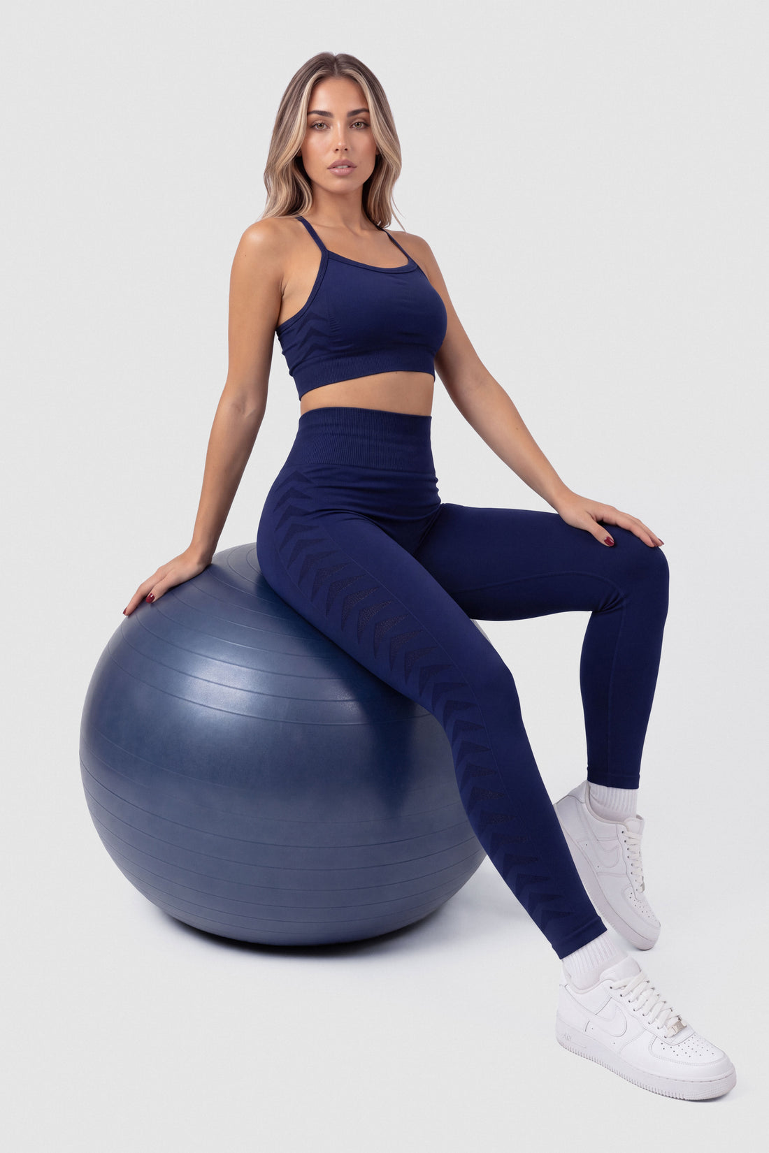 LEGGINGS AZUL MARINO PATRÓN GEOMÉTRICO LATERAL PPC