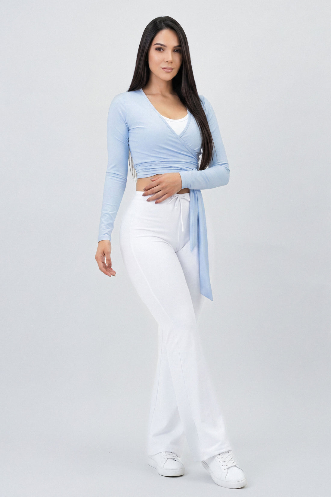 BUZO MANGA LARGA  BABY BLUE CUELLO EN V CRUZADO CDC