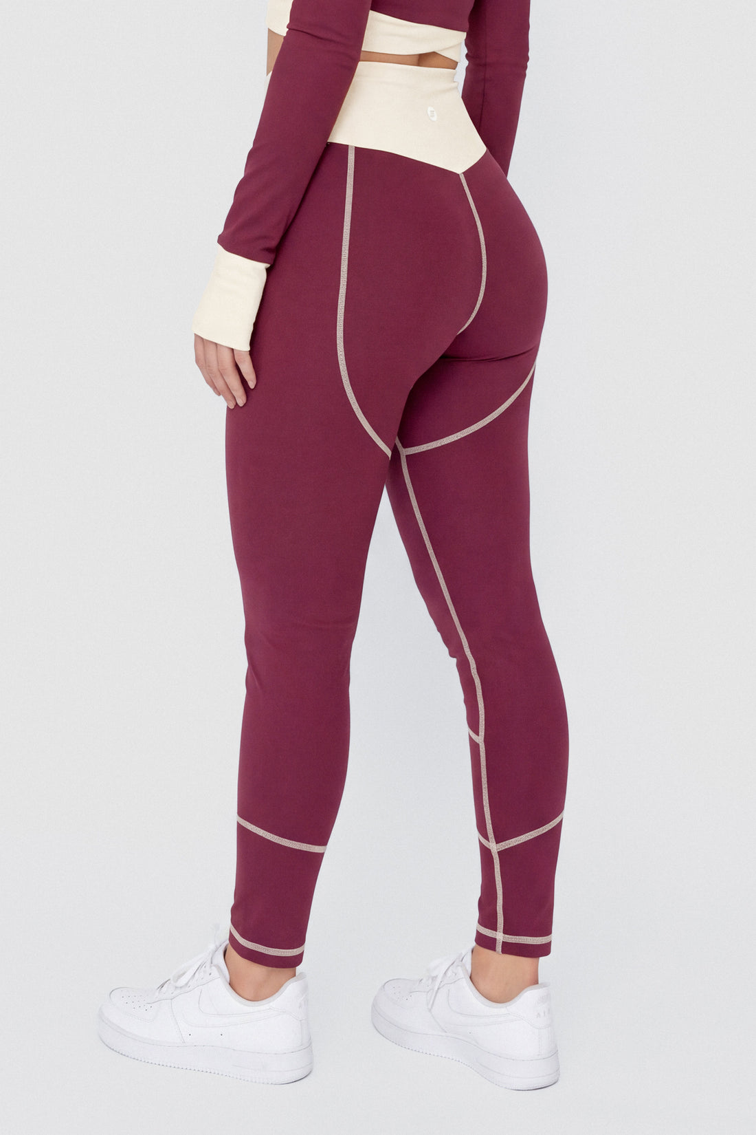 LEGGINGS MERLOT TIRO ALTO Y PRETINA EN CONTRASTE PPC