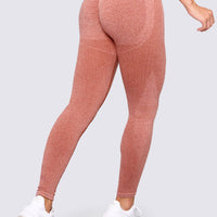 LEGGINGS COLOR TERRACOTA CON REALCE DE GLÚTEOS, TE BRINDAN APOYO Y CONFIANZA A LA HORA DE REALIZAR EJERCICIOS. 