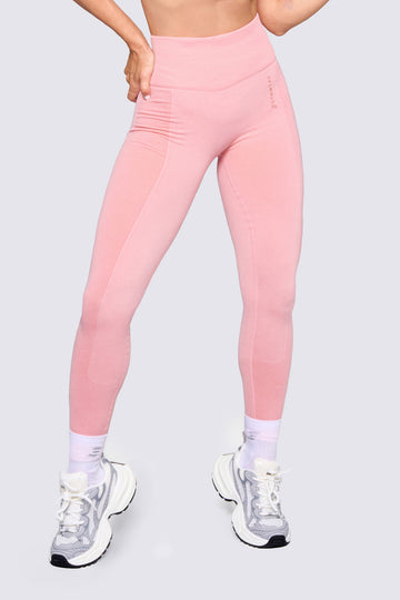 LEGGINGS SEAMLESS EN COLOR ROSA PASTEL PARA MUJER, TOTALMENTE FUNCIONAL PARA CUALQUIER ACTIVIDAD DEPORTIVA. 