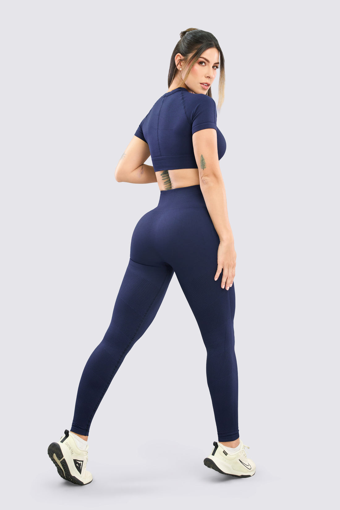 TOP DEPORTIVO AZUL MARINO MANGA CORTA RVC