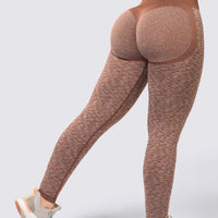 LEGGINGS PUSH UP COLOR CAFÉ CON DISEÑO DE ANIMAL PRINT PRETINA DE COMPRESIÓN ABDOMINAL  Y AJUSTE PERFECTO.