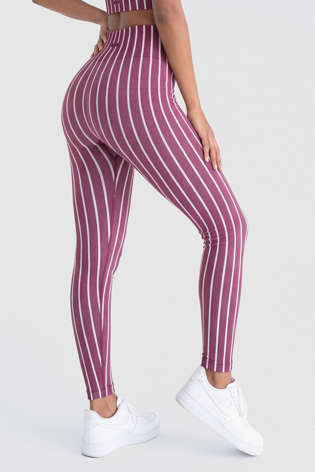LEGGINGS VINOTINTO ESTAMPADO DE RAYAS  PPC
