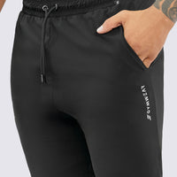 PANTALONETA DEPORTIVA PARA HOMBRE GM32Q224-M2NG UBL