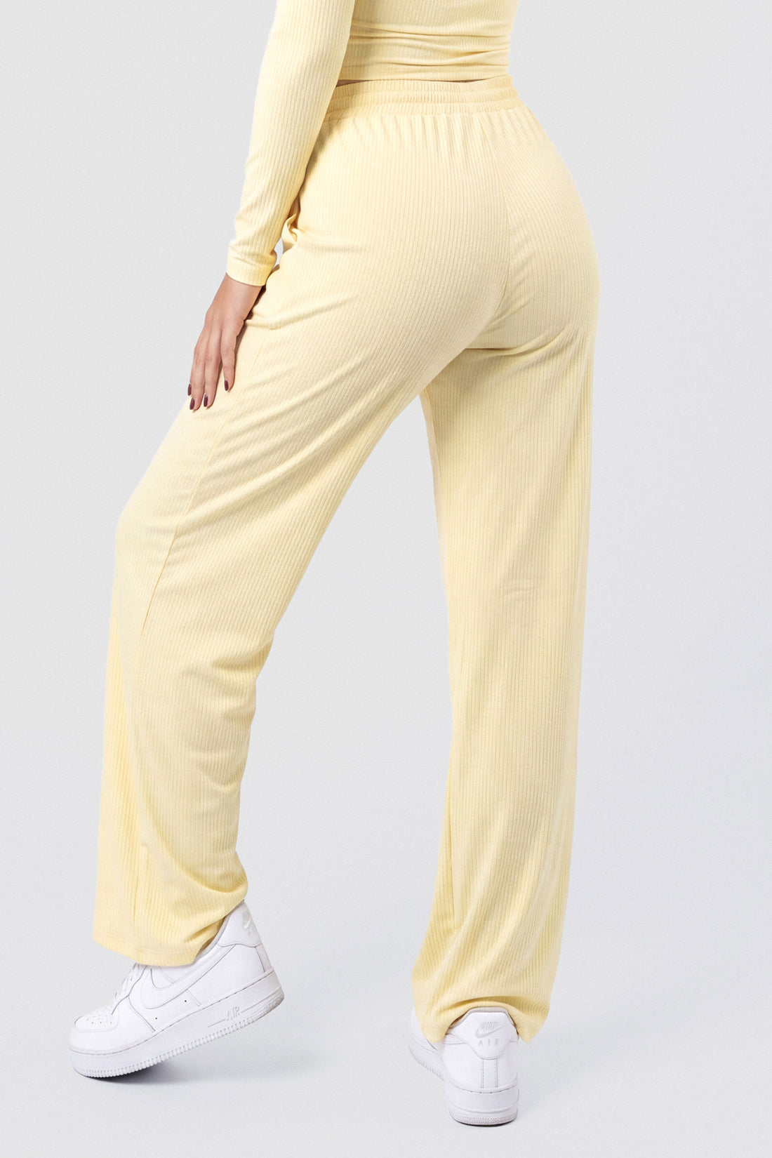 PANTALÓN CONFORT AMARILLO MANTEQUILLA PPC