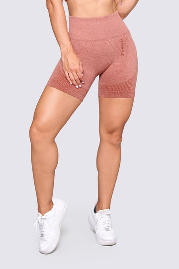 SHORT SEAMLESS COLOR TERRACOTA, CON EFECTO PUSH UP EN LOS GLUTEOS. 