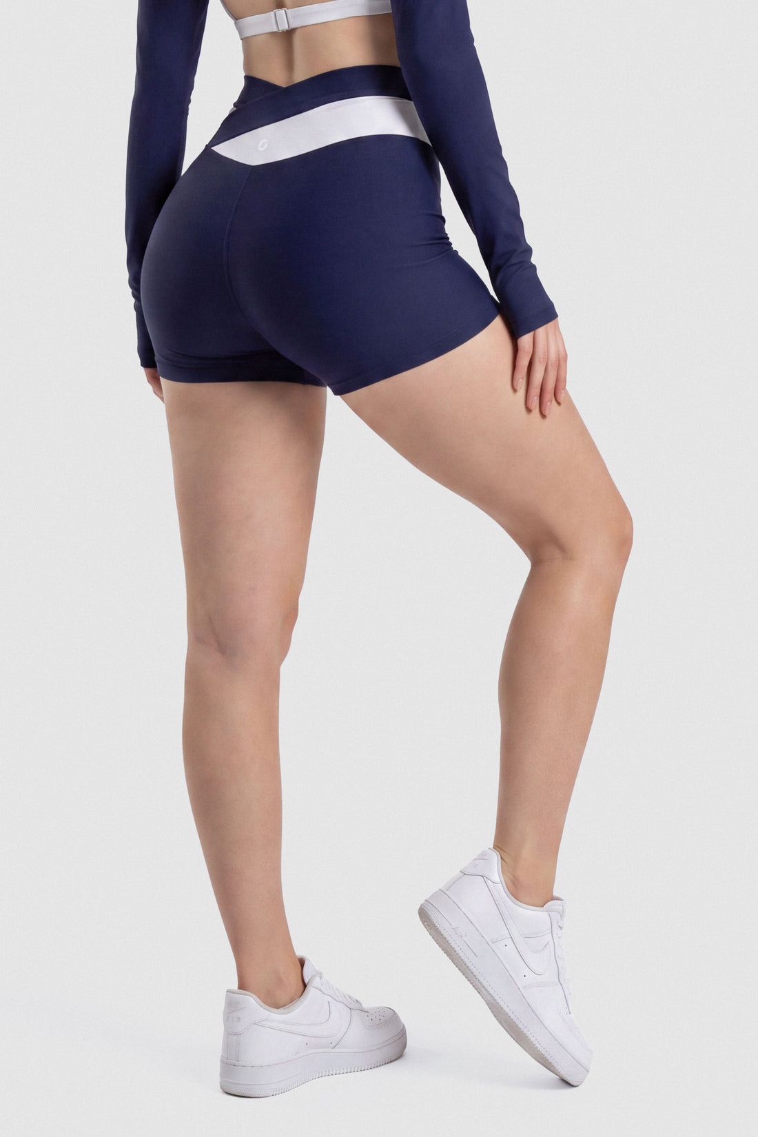 SHORT AZUL MARINO PRETINA CRUZADA PPC
