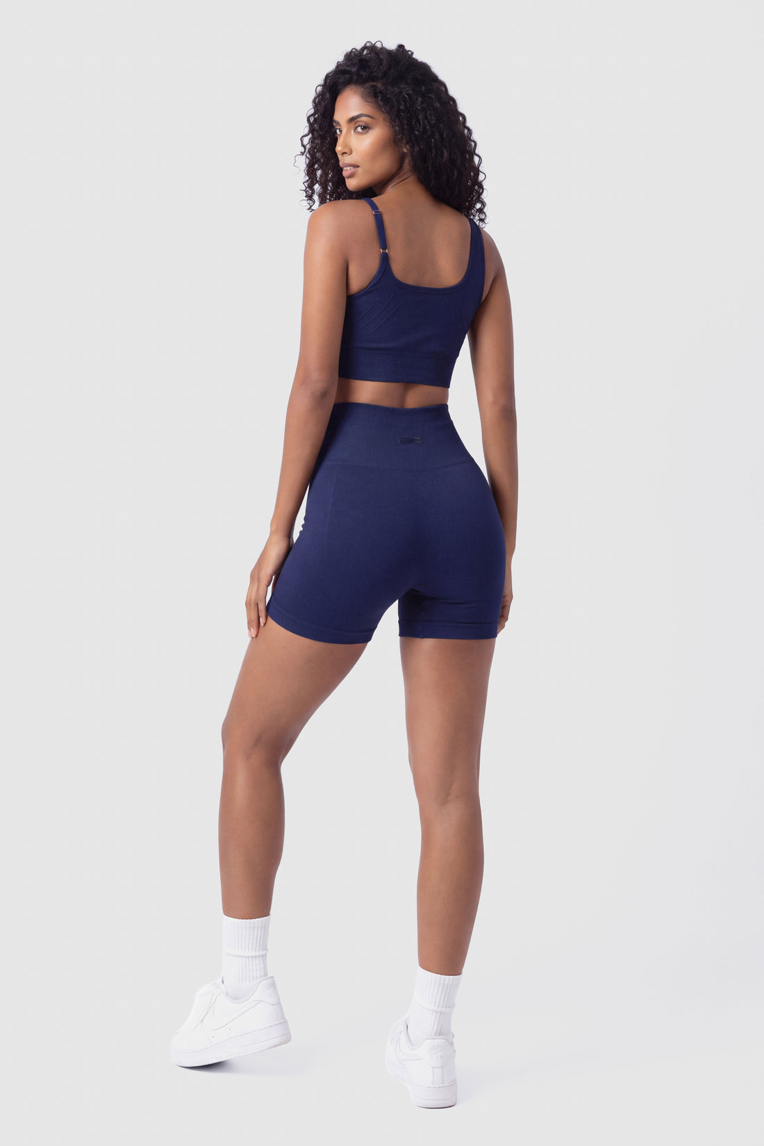 SHORT AZUL MARINO LÍNEAS TONALES PPC