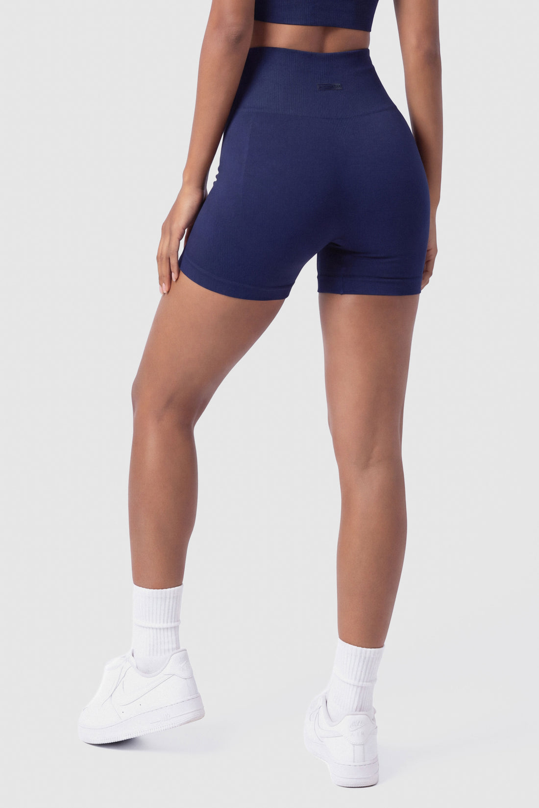 SHORT AZUL MARINO LÍNEAS TONALES PPC