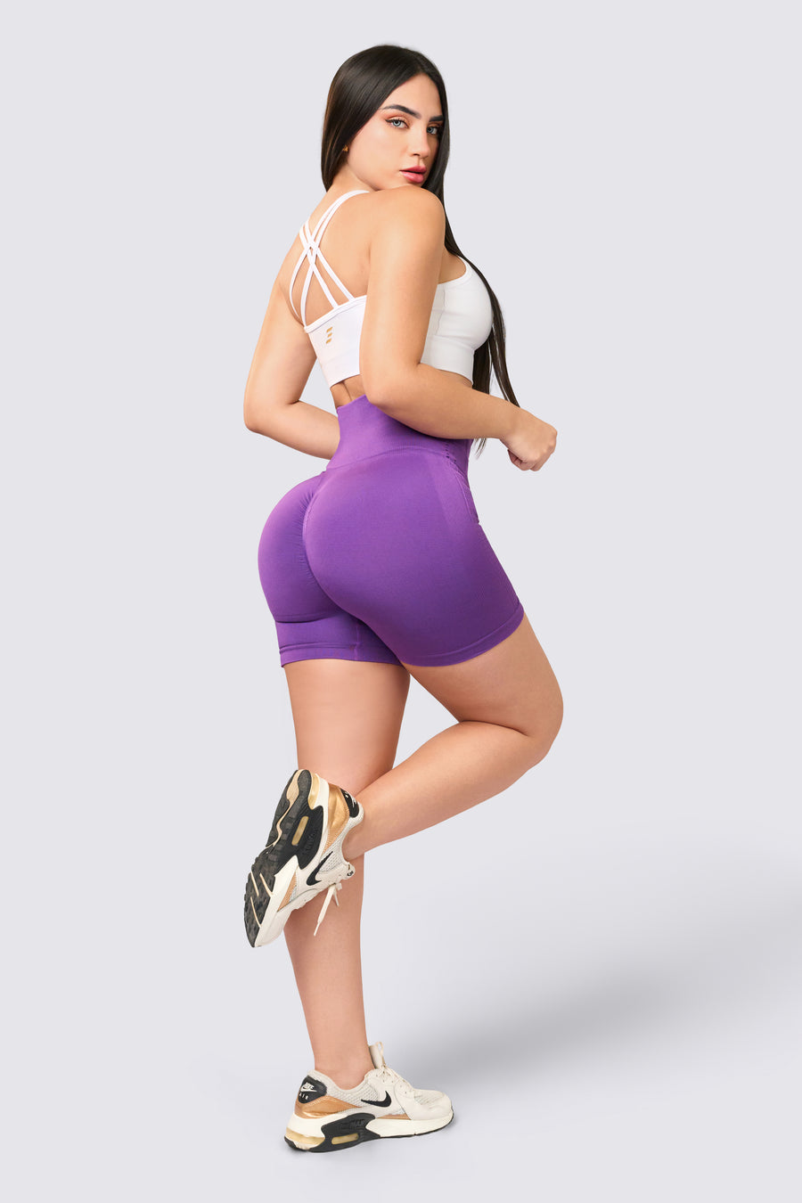 SHORT SEAMLESS GF09Q124-S4PUR MAX