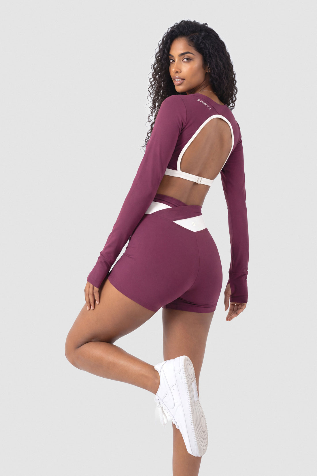 SHORT VINOTINTO PRETINA CRUZADA PPC