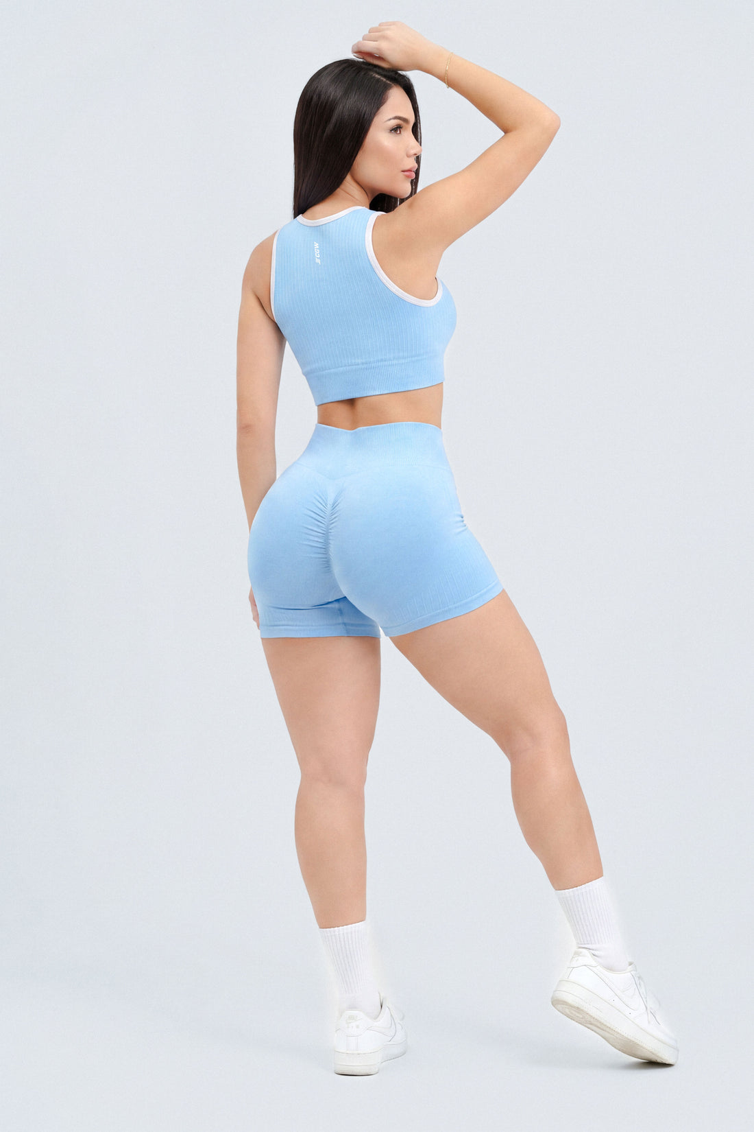 TOP BABY BLUE Y VENAS BLANCAS CDC