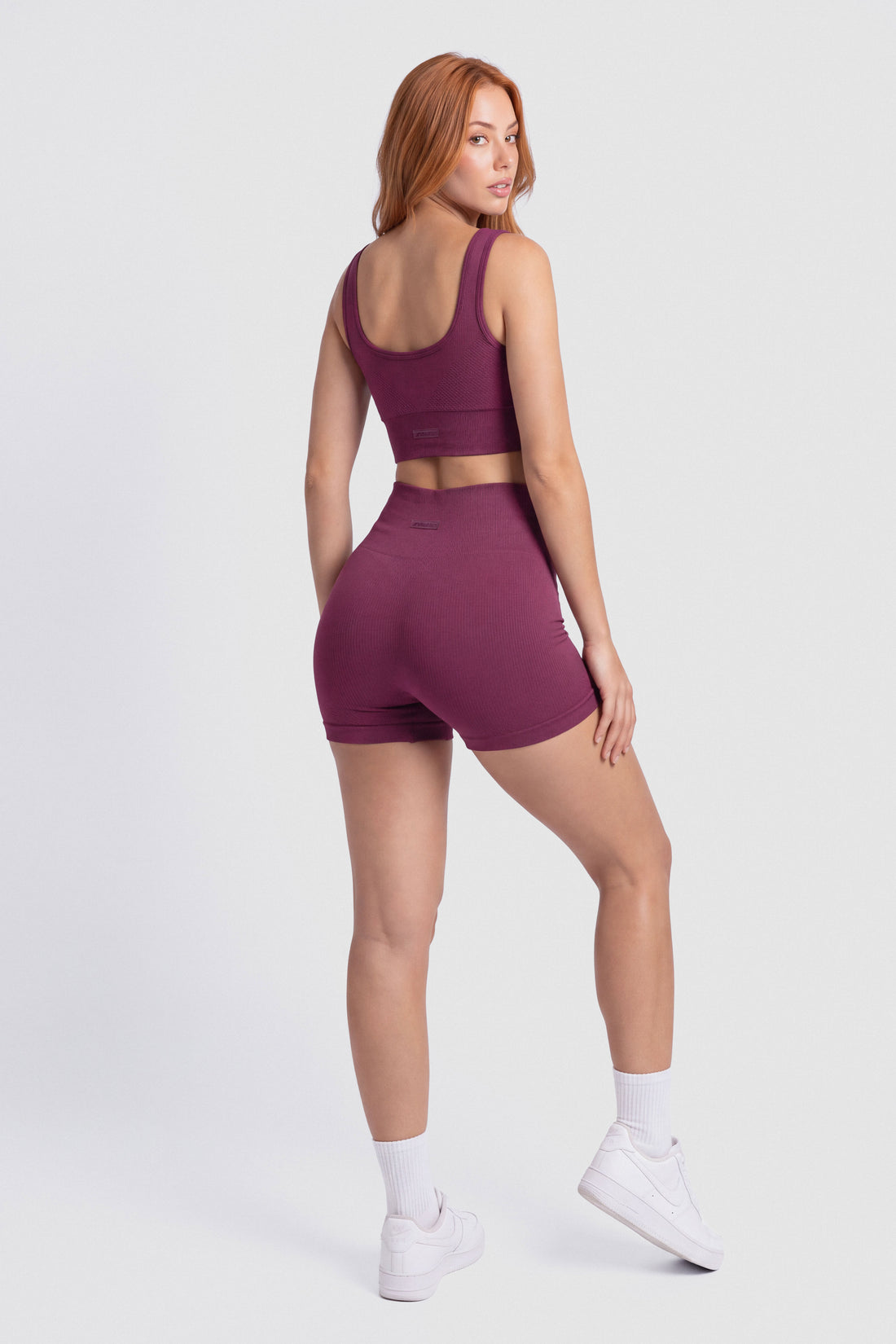 SHORT VINOTINTO TEXTURA ACANALADA PPC