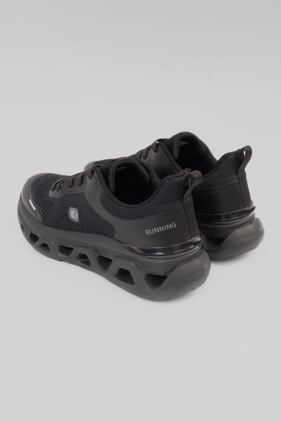 TENIS NEGROS TOTAL HOMBRE RUNNING
