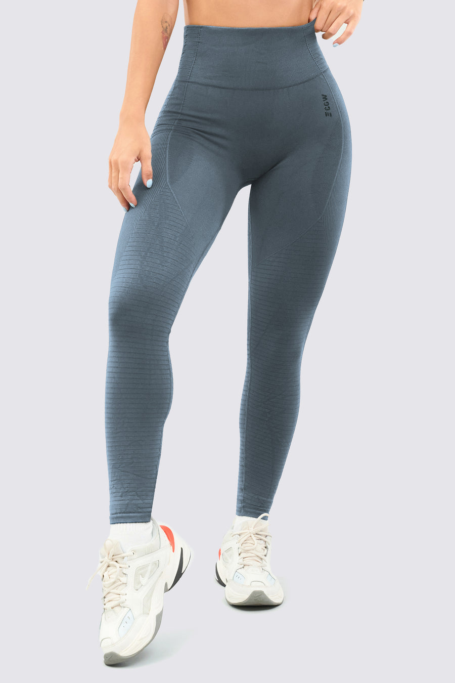 Leggings deportivo seamless color gris, talle alto.