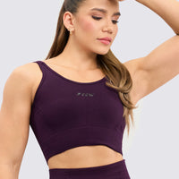 TOP SEAMLESS COLOR MORADO, AJUSTE PERFECTO, PERFECTO PARA CUALQUIER ACTIVIDAD DEPORTIVA. 