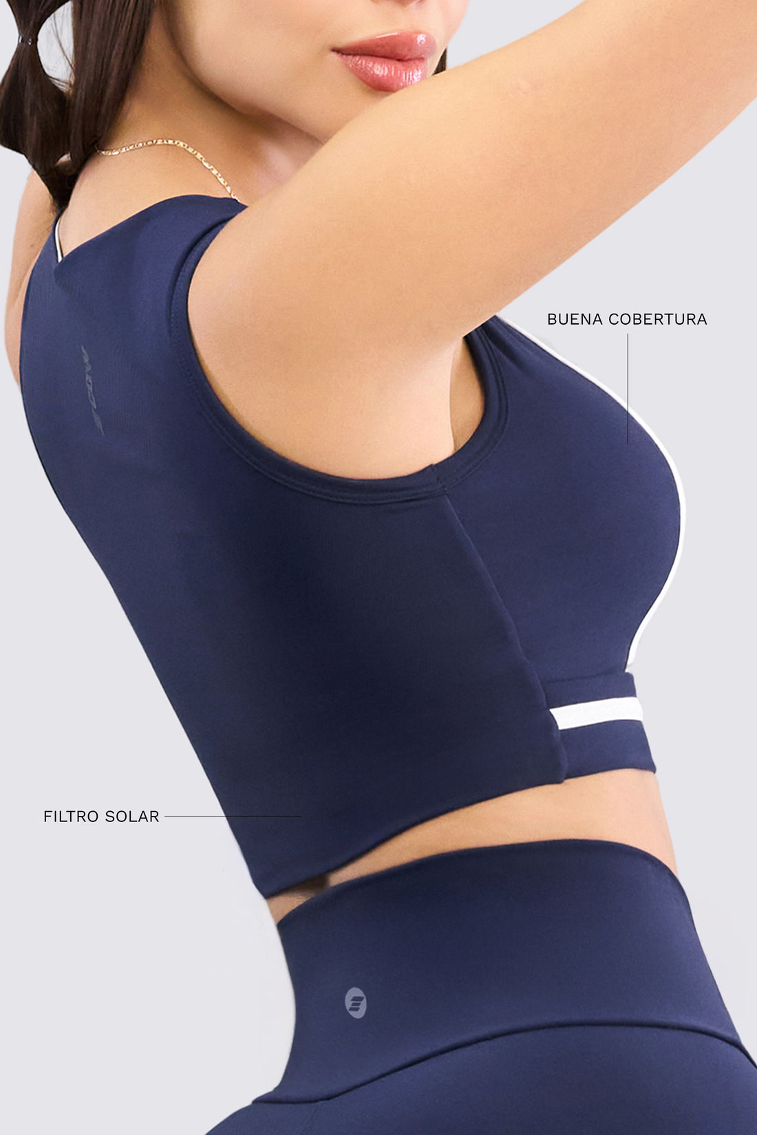 TOP DEPORTIVO AZUL MARINO Y VENAS BLANCAS RVC