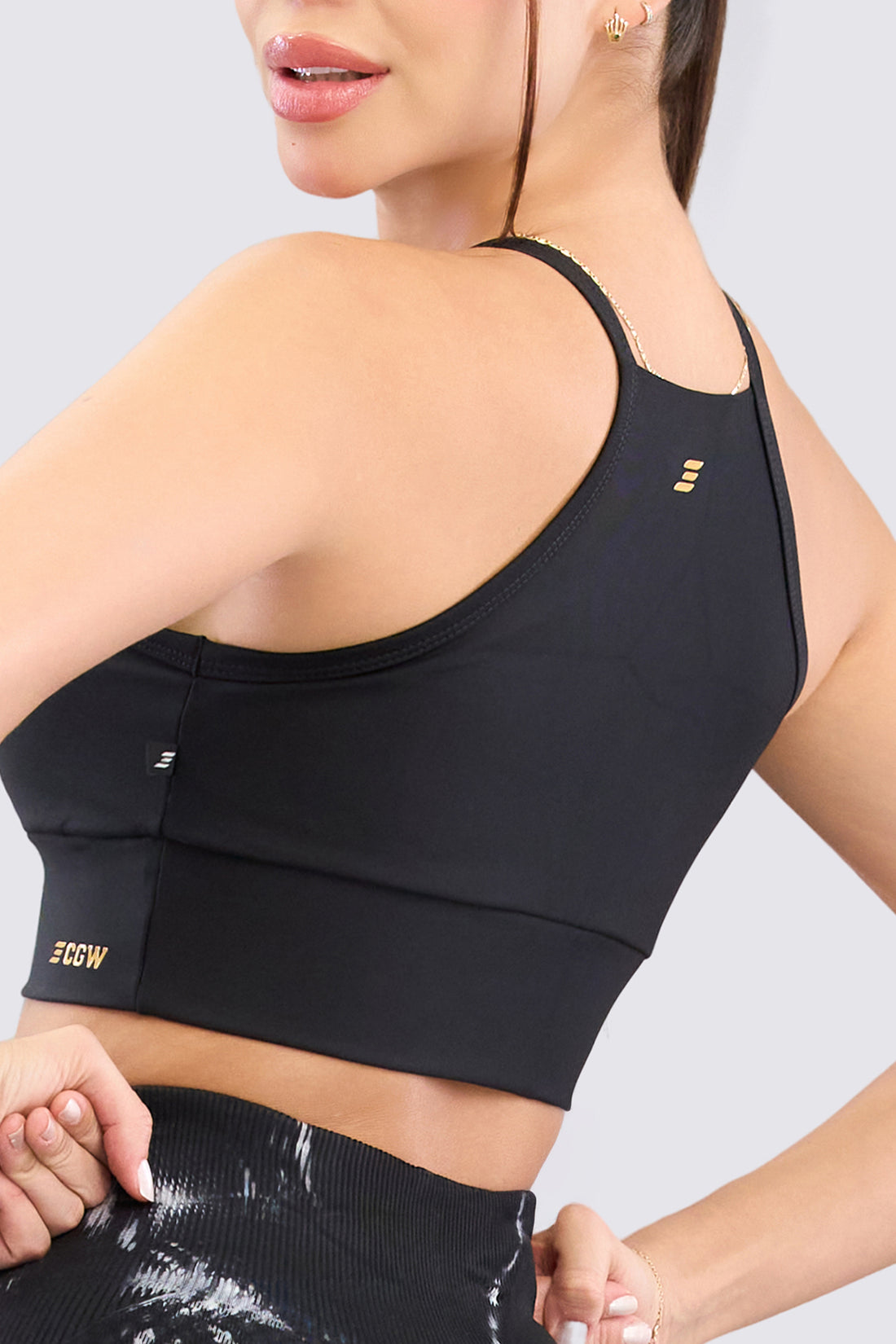 TOP NEGRO DEPORTIVO CON TIRANTES RVC